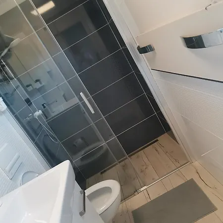 Minidomecek Patecek *